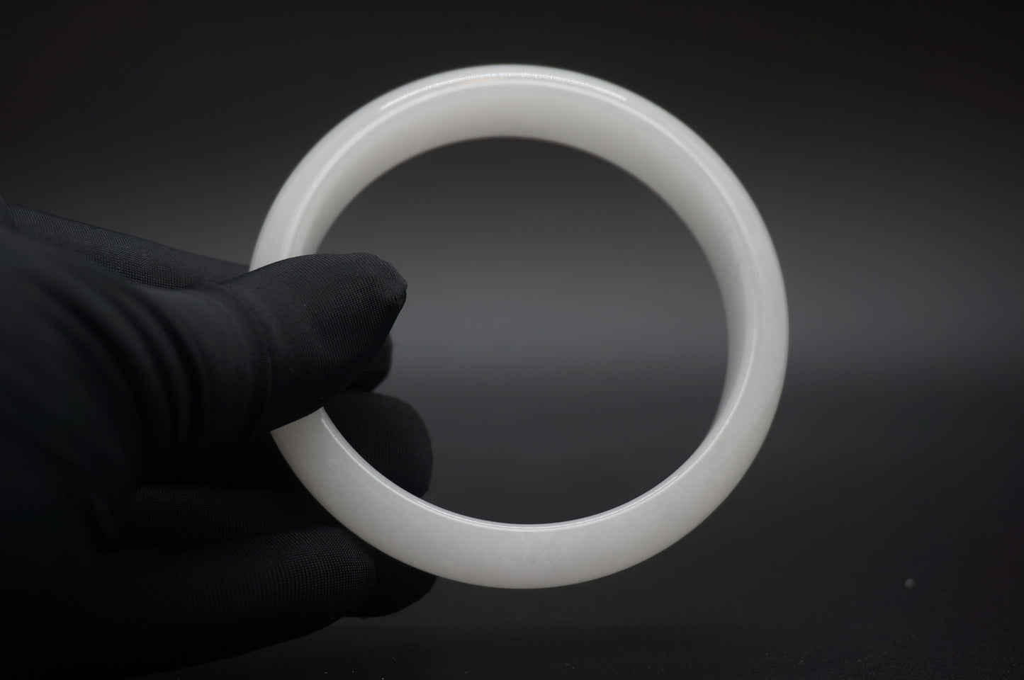 White Moonlight Classic Round Jadeite 白月光轮胎翡翠手镯