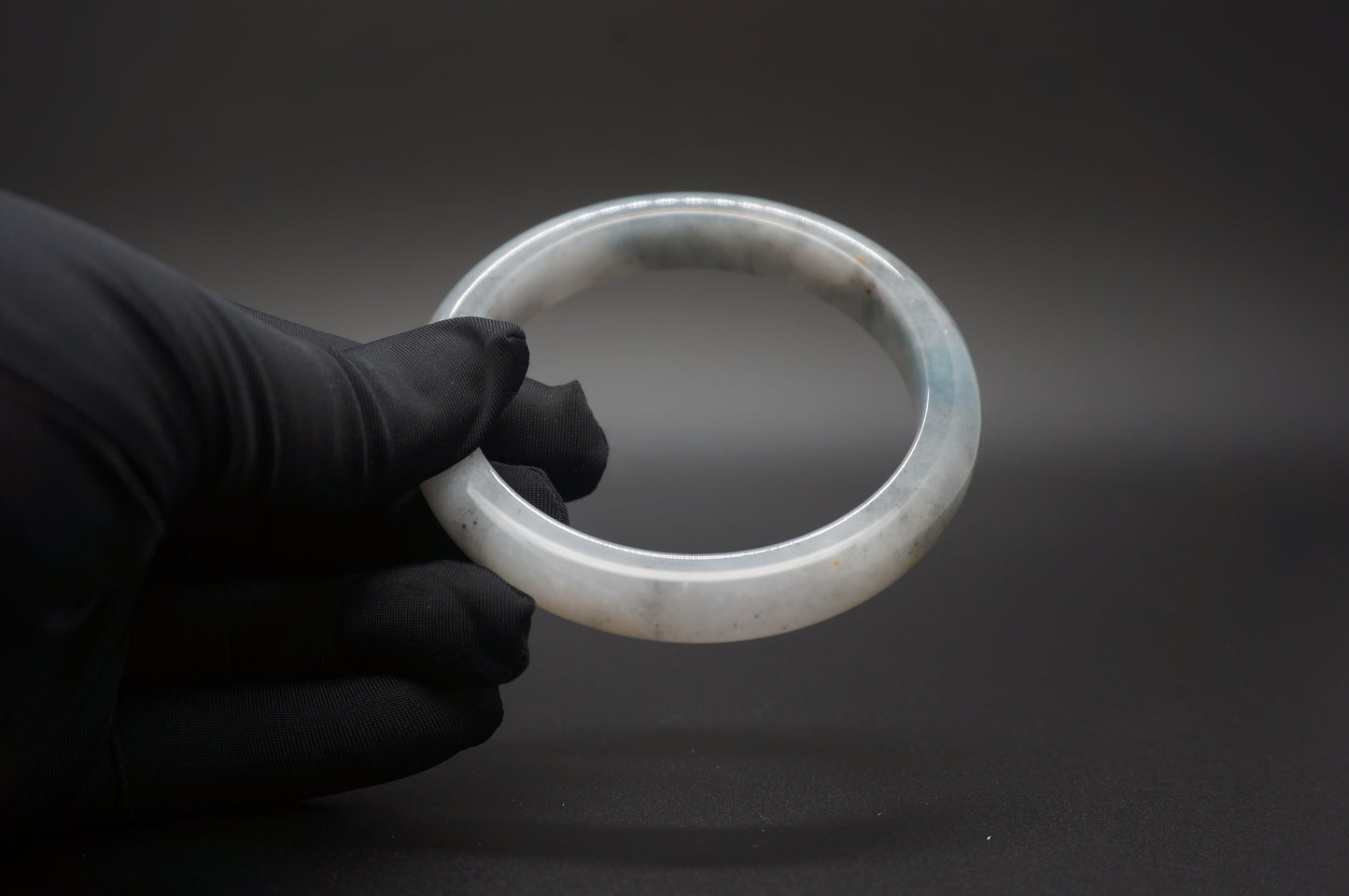 Cloud Shadow Bangle 云影静澜镯