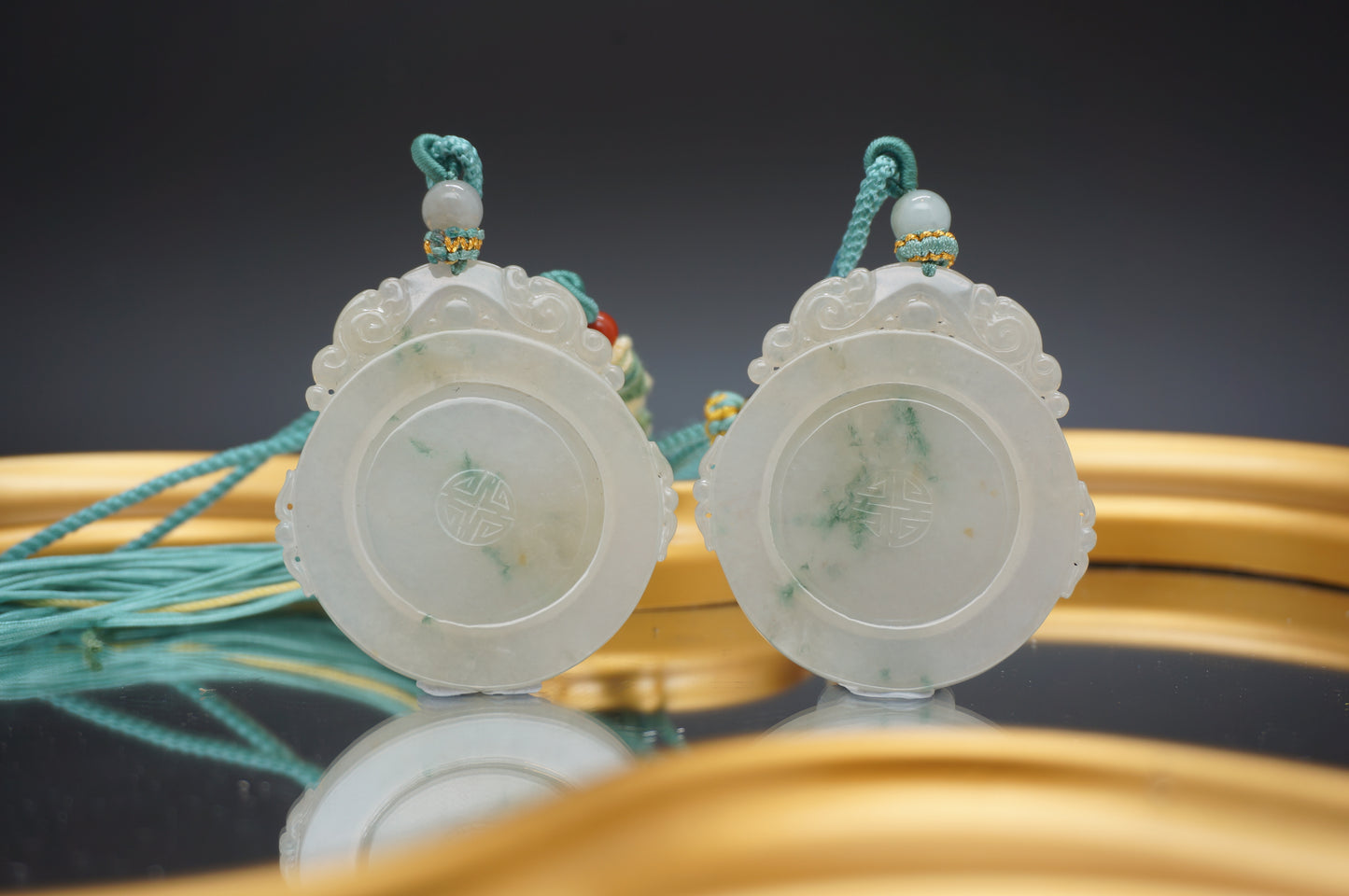 Twin Harmony Antique Style Pendant 双圆和韵仿古牌
