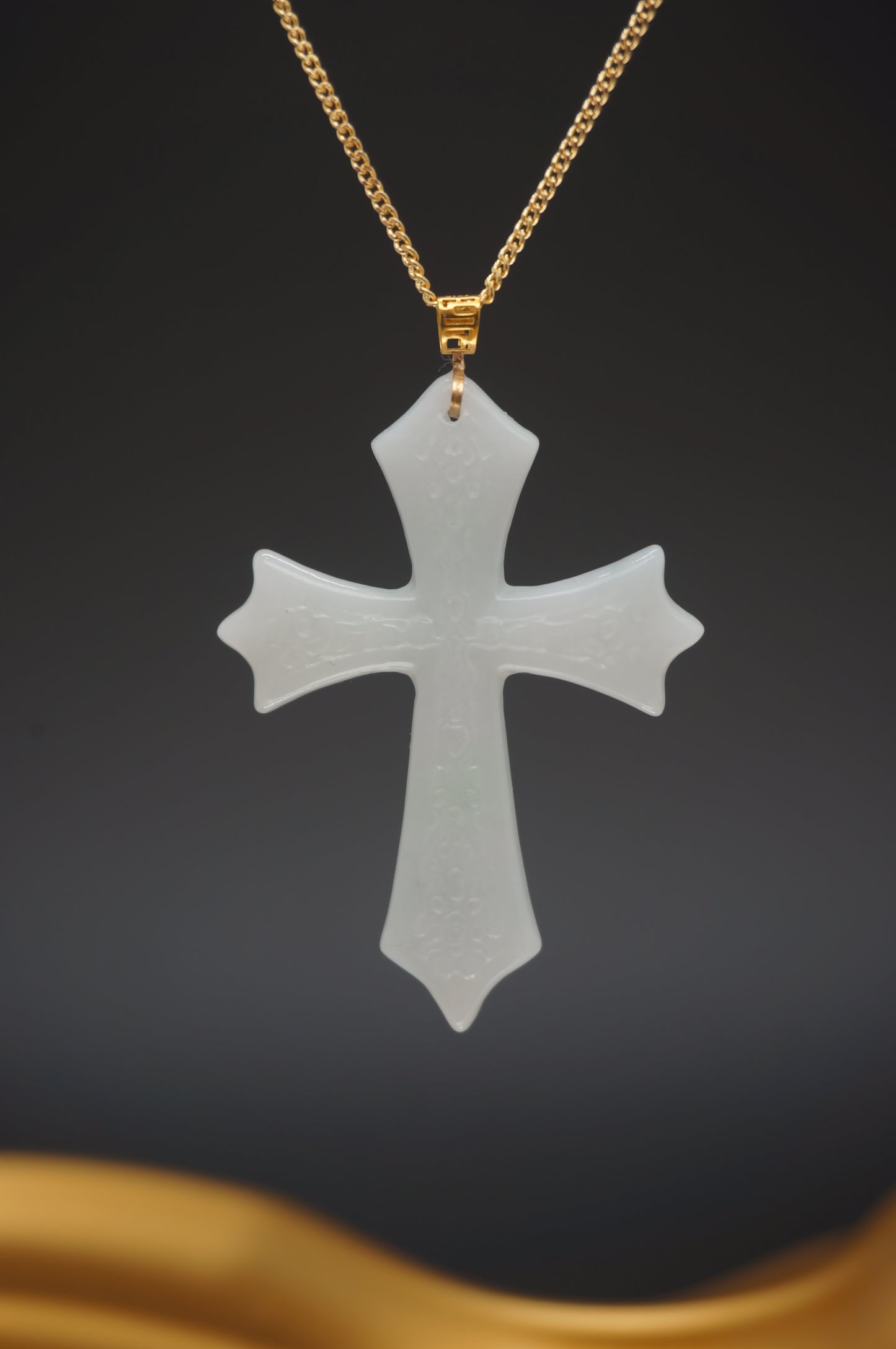 Jadeite Cross 十字架翡翠
