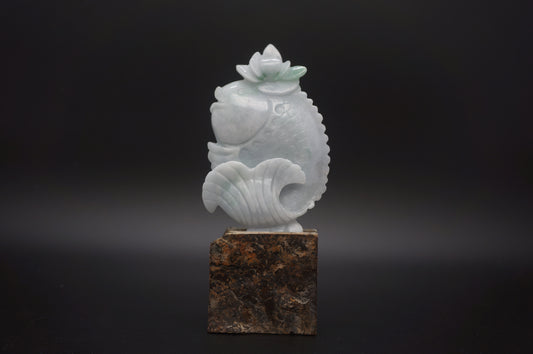 Lotus-Ascend Koi Sculpture 莲跃锦鲤摆件