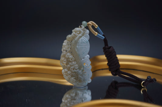 Auspicious Flow Antique Style Pendant 吉祥如意仿古牌