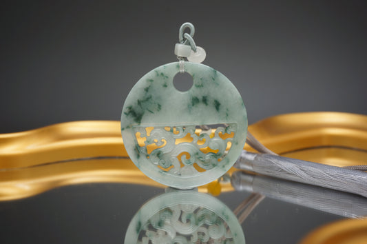 Waves of Fortune Floating Flowers Pendant 运潮福泽飘花仿古龙牌