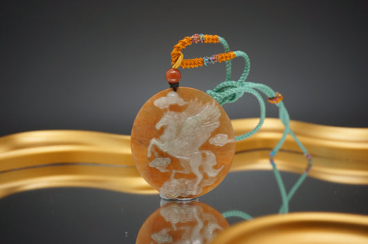 Soaring Ambition Skin-Shell Round Pendant 一飞冲天皮壳圆牌