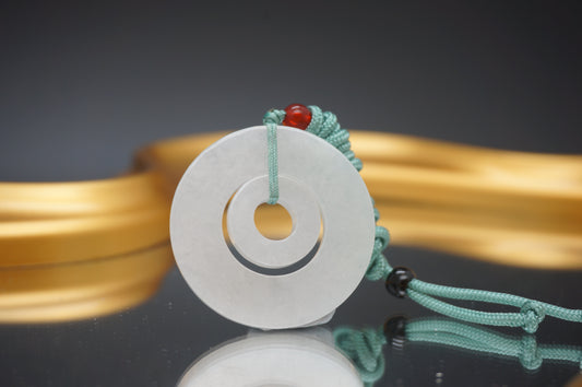 Echo of Peace Pendant 双环平安扣