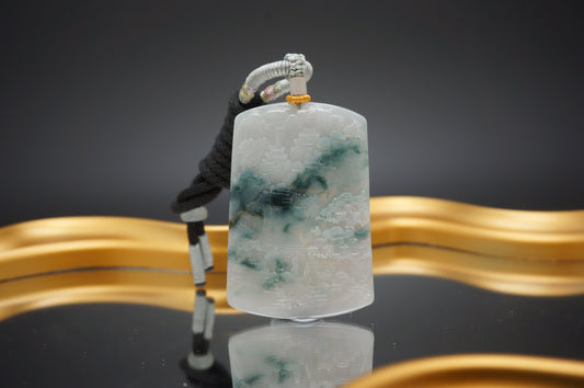 Verdant Peaks & Gentle Streams Pendant 青峰碧溪牌
